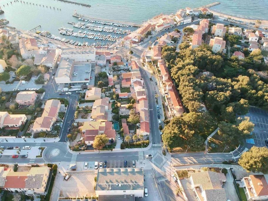 Le Brusc. Design, Parking, Wifi & Double Vue! Lejlighed Six-Fours-les-Plages Eksteriør billede